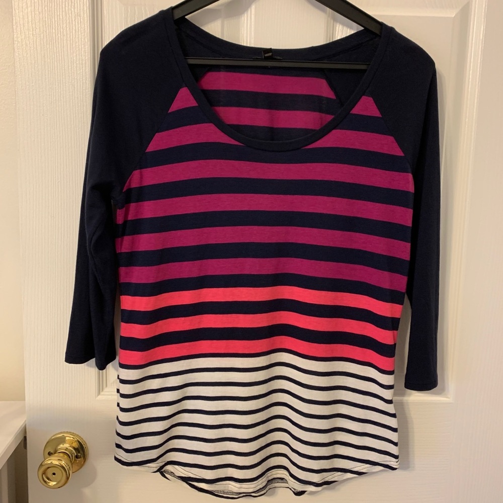 Express 3/4 sleeve striped raglan style top